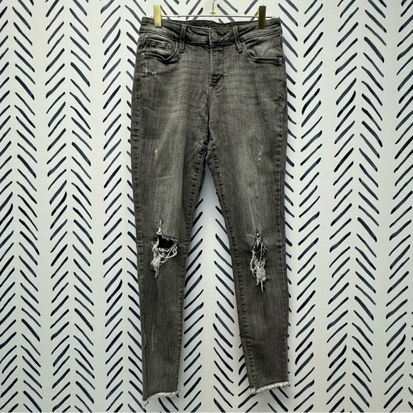 2/4 - Old Navy Rockstar Skinny Distressed Jeans | Gray - Picture 1 of 4
